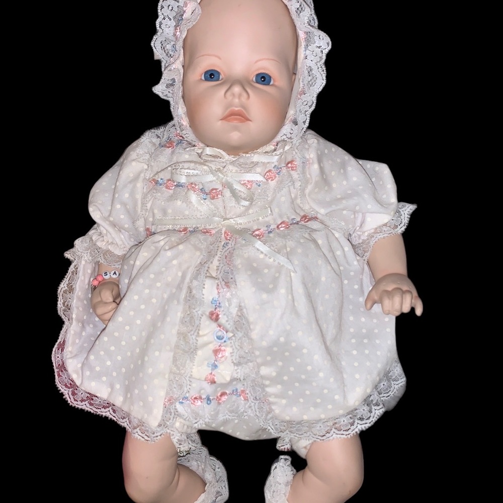 Vintage 1988 DM Bundle of Joy “Savannah” Doll from Baby’s first year collection